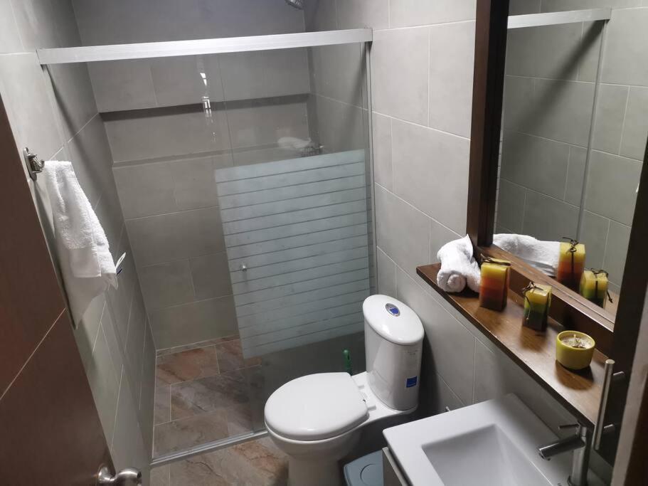 La Lunar Un Espacio Ideal Para Trabajar Y Conocer Medellin Ngoại thất bức ảnh