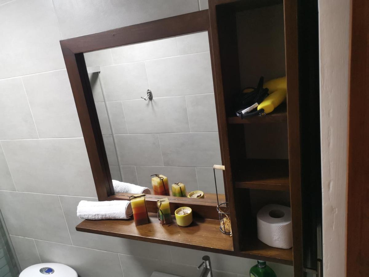 La Lunar Un Espacio Ideal Para Trabajar Y Conocer Medellin Ngoại thất bức ảnh